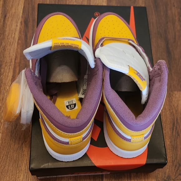 Air Jordan 1 Retro High OG "Brotherhood" - Picture 6 of 10